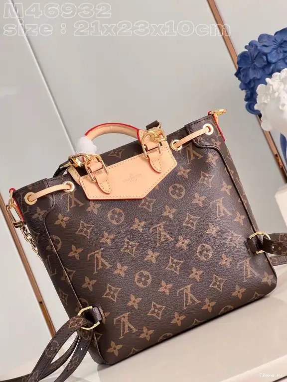 Affordable LOUIS Excursion VUITTON PM 0608